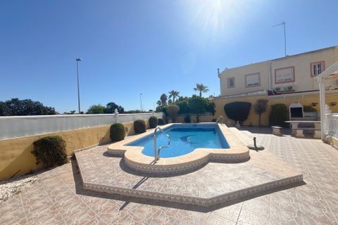 Villa en Cabo Roig, Alicante, Cabo Roig - € 344.950 | Ref: V-18829 - photo 45