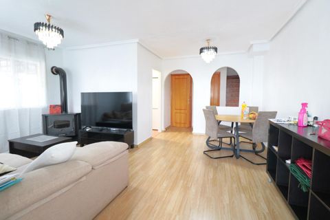 Villa a Torrevieja, Alicante, Torrevieja - € 228.000 | Ref: 1903/4147 - foto 2