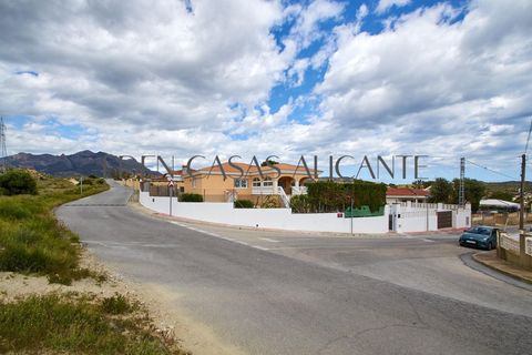 Villa a Busot, Alicante, Busot - € 495.000 | Ref: 01489/8734 - foto 2
