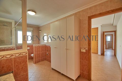Villa a Busot, Alicante, Busot - € 495.000 | Ref: 01489/8734 - foto 25