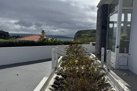 Byhus i Horta, Faial, Horta - € 350.000 | Ref: 1164 - foto 41