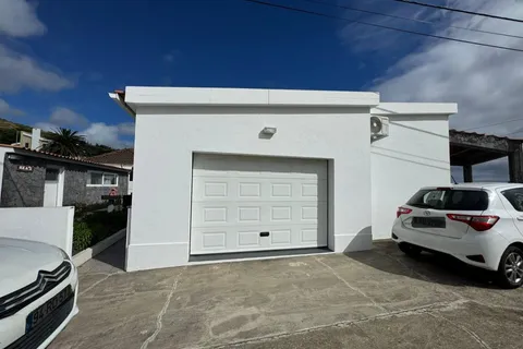 Byhus i Horta, Faial, Horta - € 350.000 | Ref: 1164 - foto 37