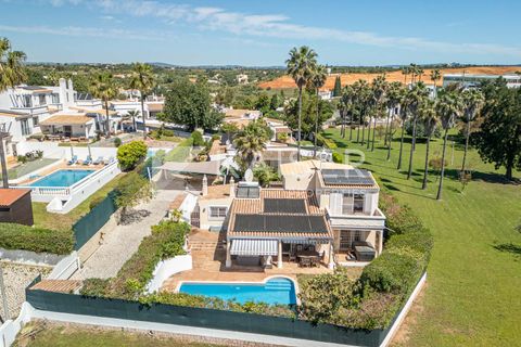 Villa i Albufeira, Faro, Albufeira - € 790.000 | Ref: KP1340 - foto 1