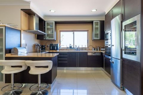 Villa i Guia, Faro, Guia - € 2.650.000 | Ref: City-26-09A - foto 6