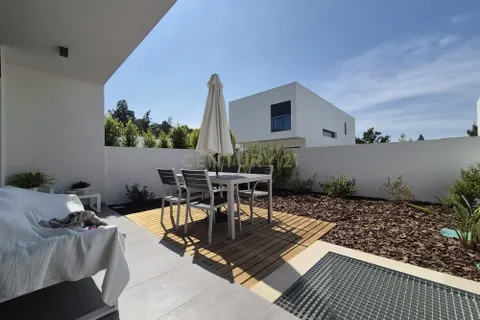 Villa i Seixal, Setubal, Seixal - € 800.000 | Ref: C0222-06479 - foto 5