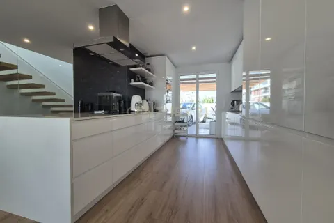 Villa i Seixal, Setubal, Seixal - € 800.000 | Ref: C0222-06479 - foto 6