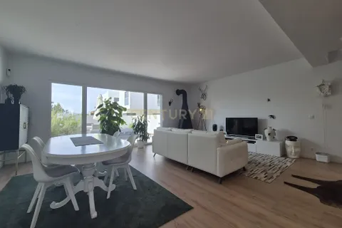 Villa i Seixal, Setubal, Seixal - € 800.000 | Ref: C0222-06479 - foto 8