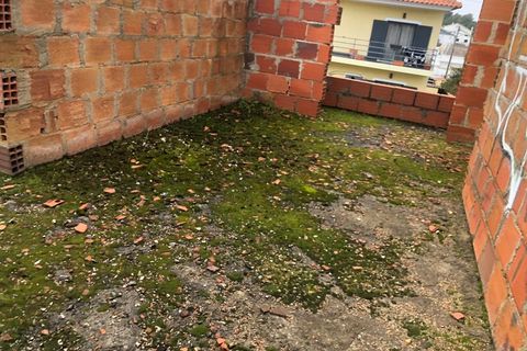Helårsgrund i Corroios, Setubal, Corroios - € 130.000 | Ref: SALI0224 - foto 9
