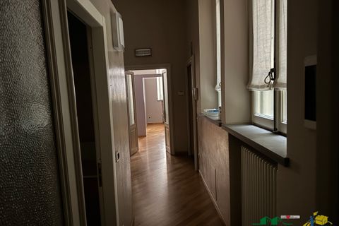Erhvervsejendom i Parma, Parma, Parma - € 180.000 | Ref: 10932 - foto 8