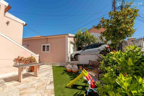 Villa i Sintra, Lisbon, Sintra - € 620.000 | Ref: L09202528 - foto 1