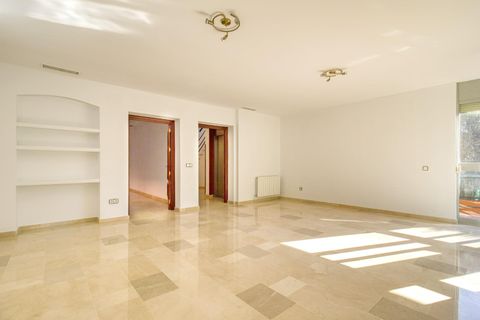 Villa a Bormujos, Sevilla, Bormujos - € 865.000 | Ref: EXP14004/8930 - foto 22