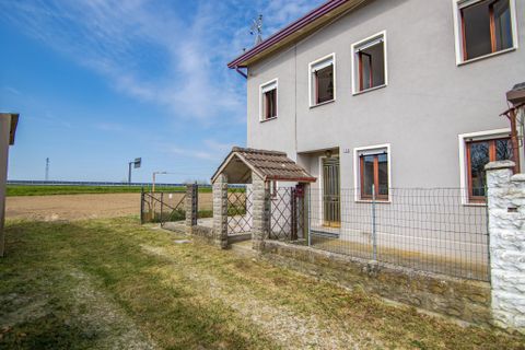 Villa i Campolongo Maggiore, Venice, Campolongo Maggiore - € 168.000 | Ref: CAM02 - foto 1