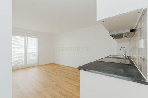 Lejlighed i Camarate, Lisbon, Camarate - € 380.000 | Ref: C0221-03877 - foto 12