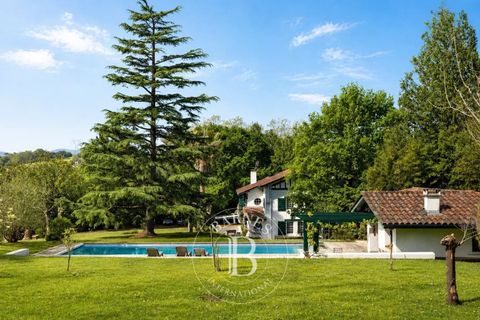 Villa a Ascain, Pyrenees-Atlantiques, Ascain - € 1.860.000 | Ref: M1841 - foto 2