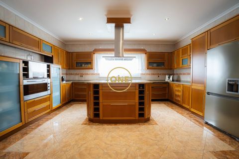 Byhus i Ponta Delgada, Sao Miguel, Ponta Delgada - € 875.000 | Ref: ONE401852-11 - foto 19