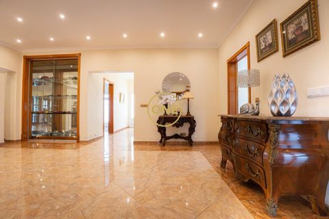 Byhus i Ponta Delgada, Sao Miguel, Ponta Delgada - € 875.000 | Ref: ONE401852-11 - foto 32