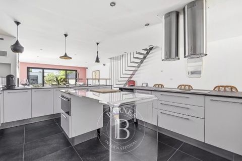 Villa i Bordeaux, Gironde, Bordeaux - € 999.000 | Ref: M3201 - foto 9