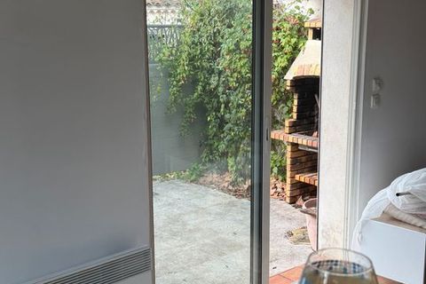 Villa a Marseille, Bouches-du-Rhone, Marseille - € 860/mes | Ref: 873746 - foto 2