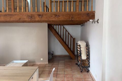 Villa a Marseille, Bouches-du-Rhone, Marseille - € 860/mes | Ref: 873746 - foto 3