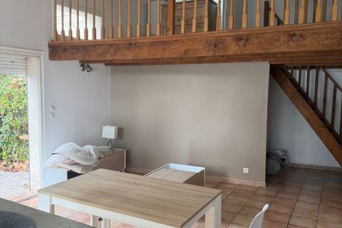 Villa a Marseille, Bouches-du-Rhone, Marseille - € 860/mes | Ref: 873746 - foto 4