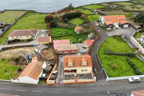 Villa i Angra do Heroismo, Terceira, Angra do Heroismo - € 450.000 | Ref: C0423-00724 - foto 1