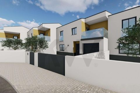 Villa i Alenquer, Lisbon, Alenquer - € 495.000 | Ref: KWPT-030812 - foto 2
