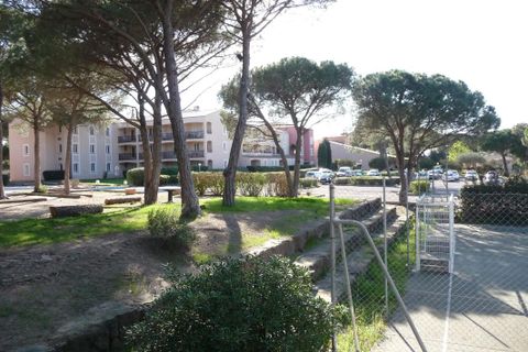 Lejlighed i Saint-Raphaël, Var, Saint-Raphaël - € 197.000 | Ref: 260414-153313 - foto 13