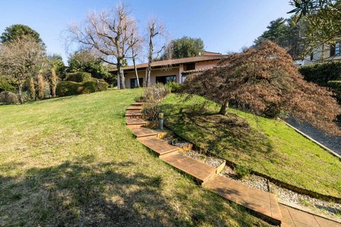 Villa i Luino, Varese, Luino - € 600.000 | Ref: W-048L6I-1060035 - foto 24