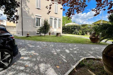 Villa i Lucca, Lucca, Lucca - € 690.000 | Ref: A10862RV90710-1069774 - foto 4