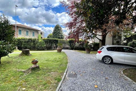 Villa i Lucca, Lucca, Lucca - € 690.000 | Ref: A10862RV90710-1069774 - foto 7