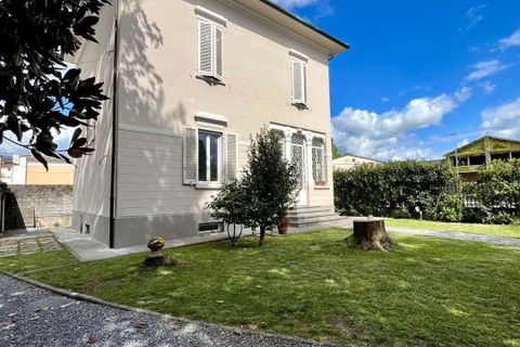 Villa i Lucca, Lucca, Lucca - € 690.000 | Ref: A10862RV90710-1069774 - foto 13