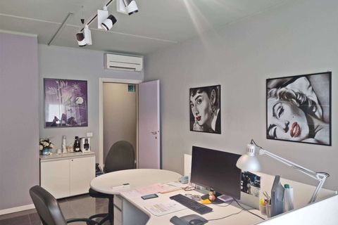 Erhvervsejendom i Florence, Florence, Florence - € 550.000 | Ref: A9756UF2174945A-1070114 - foto 4