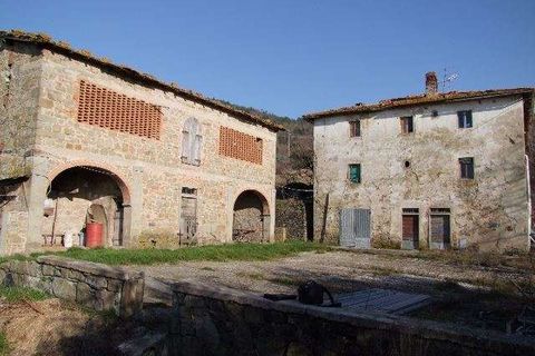 Farm hus i Rufina, Florence, Rufina - € 800.000 | Ref: A6273RC770758A-1070807 - foto 1