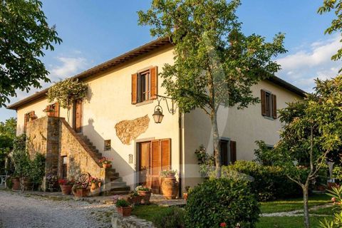 Farm hus i Cortona, Arezzo, Cortona - € 745.000 | Ref: A1190RC3302-1071053 - foto 9