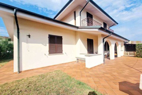 Villa i Montecarlo, Lucca, Montecarlo - € 360.000 | Ref: A6551RV2383179A-1071099 - foto 3