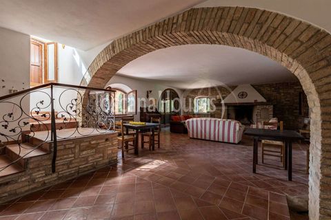 Farm hus i Deruta, Perugia, Deruta - € 650.000 | Ref: A1190RC79790-1077290 - foto 15