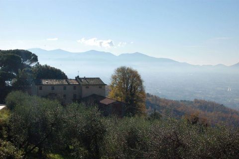 Farm hus i Capannori, Lucca, Capannori - € 820.000 | Ref: A9591RC99447-1078799 - foto 4