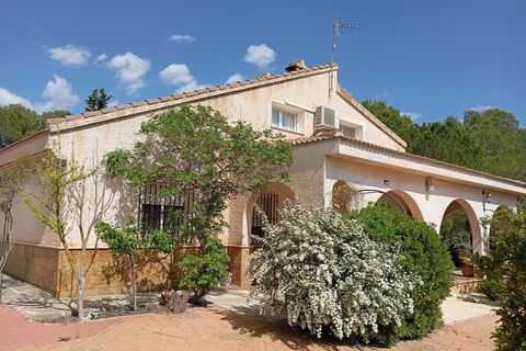 Landejendom i Yecla, Murcia, Yecla - € 299.900 | Ref: IG-2999 - foto 1