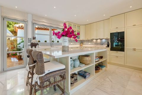 Villa i Marbella, Malaga, Marbella - € 3.995.000 | Ref: R5361751 - foto 10