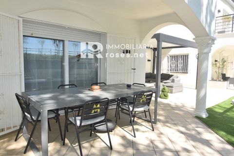 Villa i Empuriabrava, Gerona, Empuriabrava - € 569.000 | Ref: 3778 - foto 11