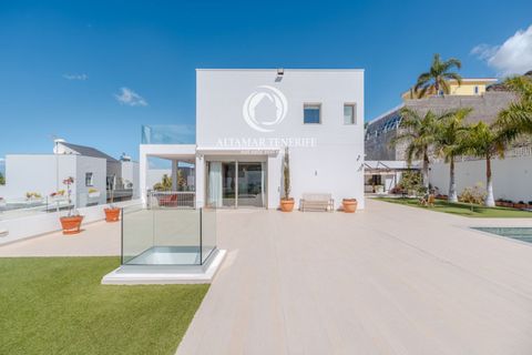 Villa en Adeje, Tenerife, Adeje - € 2.100.000 | Ref: 1683 - photo 5