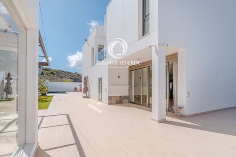 Villa en Adeje, Tenerife, Adeje - € 2.100.000 | Ref: 1683 - photo 10