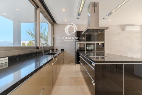 Villa en Adeje, Tenerife, Adeje - € 2.100.000 | Ref: 1683 - photo 21