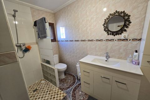 Villa a Sax, Alicante, Sax - € 275.000 | Ref: IVE13809 - foto 10