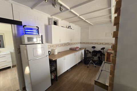 Villa a Sax, Alicante, Sax - € 275.000 | Ref: IVE13809 - foto 46