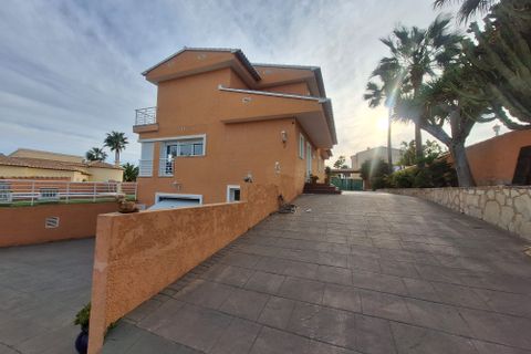 Villa en Calpe, Alicante, Calpe - € 750.000 | Ref: C606 - photo 3
