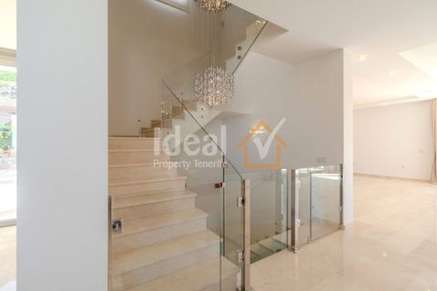 Villa a Torviscas, Tenerife, Torviscas - € 2.100.000 | Ref: 972-V5-D - foto 15