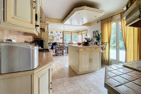Landejendom i Saint-Paul, Oise, Saint-Paul - € 859.900 | Ref: 192976 - foto 7