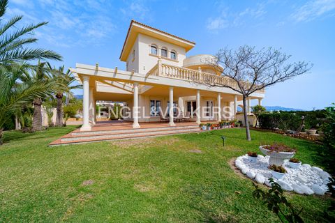 Villa en Benidorm, Alicante, Benidorm - € 1.635.000 | Ref: W-020Z7E - photo 2