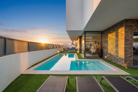 Villa i Seixal, Setubal, Seixal - € 899.000 | Ref: 355260024 - foto 1